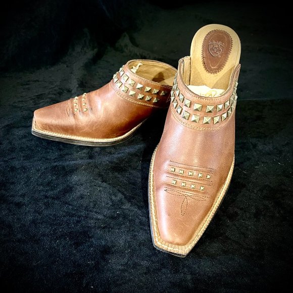 Arial Western Snip Toe Mules - Picture 2 of 6